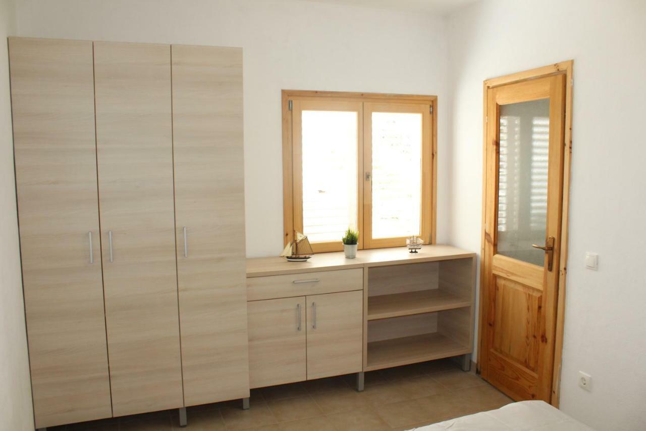 Apartments Andrea Vela Luka Exterior photo