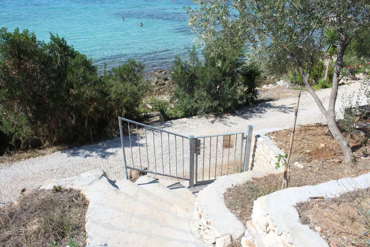 Apartments Andrea Vela Luka Exterior photo