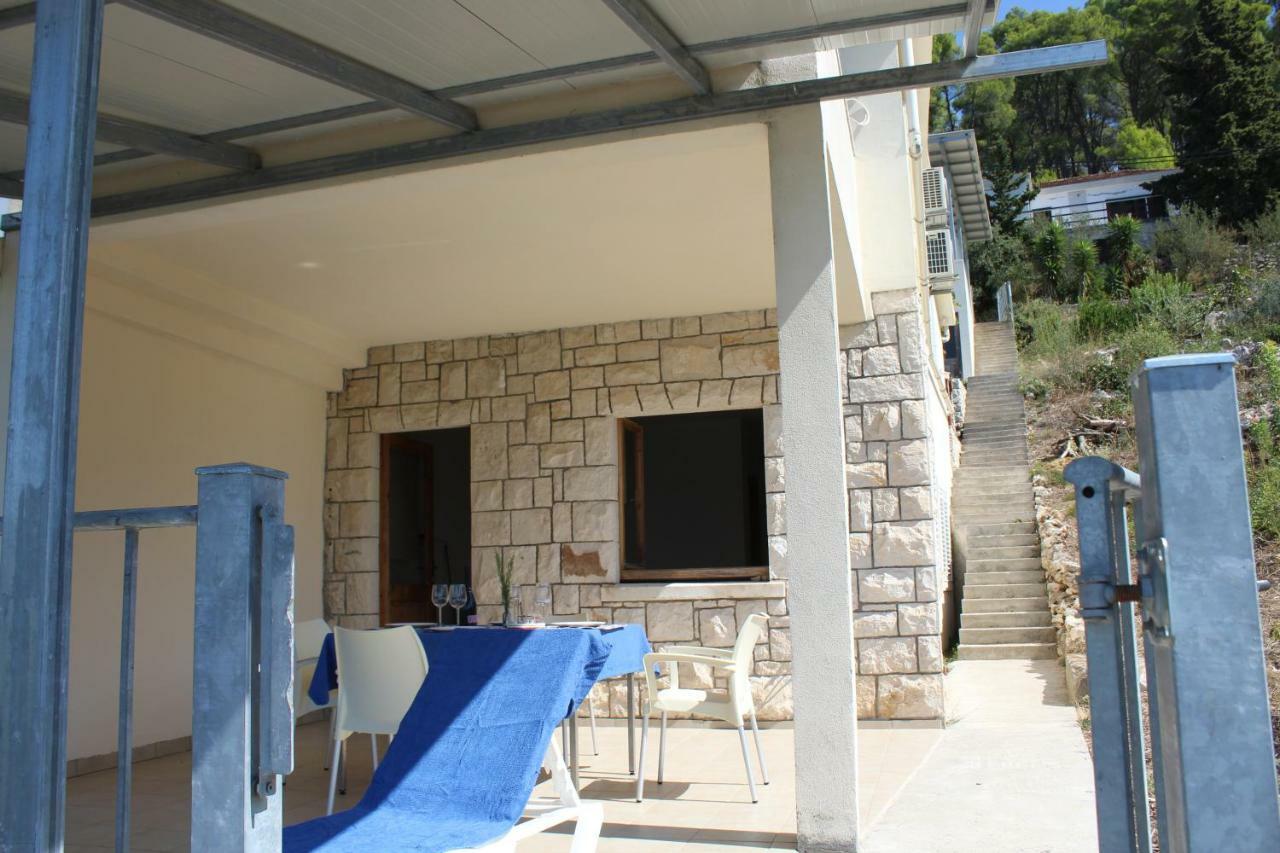 Apartments Andrea Vela Luka Exterior photo