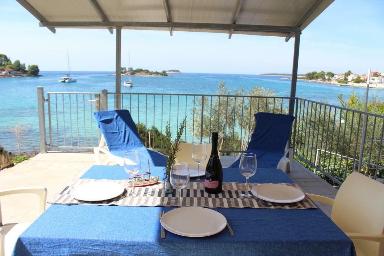 Apartments Andrea Vela Luka Exterior photo